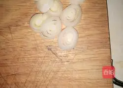 Illustration of how to make fried celery vermicelli 6