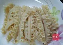 Illustration of how to make stir-fried money belly 2