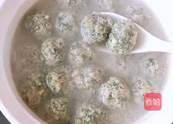 Illustration of how to make shepherd's purse and pork meatballs 11