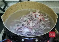 Illustration of how to make spicy cumin chicken gizzards 2