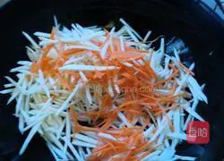 Illustration of how to make wild rice pig ears 3