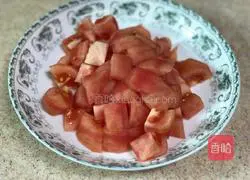 Illustration of how to make cauliflower with tomato sauce 3