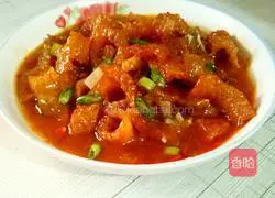 Illustration of how to make spicy and sour pickled skin 1