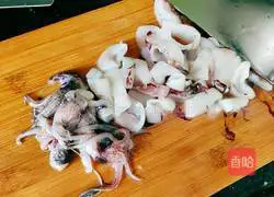 Illustration of Spicy Squid and Zucchini 2