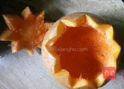 Illustration of how to make pumpkin cup 3