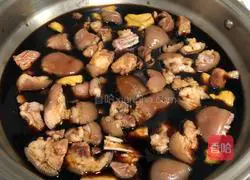 Illustration of how to make sweet vinegar pig's feet and ginger 10