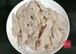 Illustration of Braised Chicken Wing Tips 4