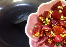 Illustration of how to make boiled pork slices 8