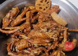 Illustration of Sichuan home-style braised food 7