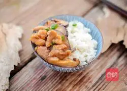 Illustration of how to make chicken with mushrooms 10