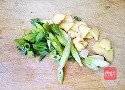 Illustration of how to make steamed chicken legs with soy sauce 4