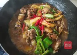 Illustration of how to cook chicken with potatoes 11