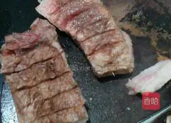 Illustration of how to make crispy roasted pork 5