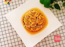 Illustration of how to make mushroom rolls 15