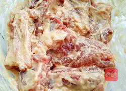 Illustration of how to make fried pork ribs 9