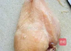 Illustration of how to make chicken breasts with black pepper sauce 1