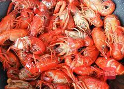 Illustration of how to make spicy crayfish 3