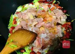 Illustration of braised taro chicken 7