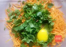 Illustration of how to make carrot meatballs 3