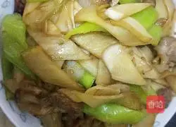 Illustration of how to make fried pork slices with bamboo shoots 8