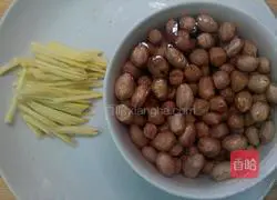 Illustration of braised pork knuckles with peanuts 4