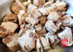 Illustration 4 of how to make ribs, potatoes and beans stewed