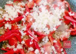 Illustration of how to make garlic crayfish 12