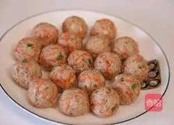 Illustration of how to make steamed meatballs 7