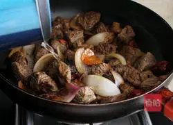 Illustration of how to make beef stew with taro and cherry tomatoes 8