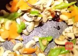 Sichuan - Illustration of how to make stir-fried mushrooms 8