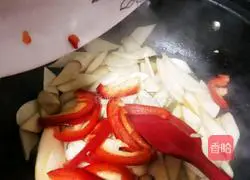 Illustration of how to make fried pork slices with king oyster mushroom 22