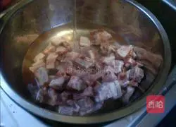 Illustration of how to make high-sheng spareribs 1