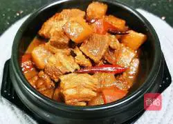 Illustration of braised beef brisket with braised radish 9