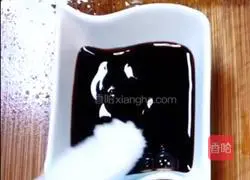 Sichuan - Illustration of how to make stir-fried mushrooms 5