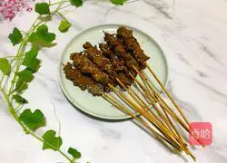 Illustration of how to make mutton skewers 6