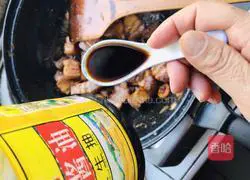 Fresh Fruit Grandma's Braised Pork Recipe Illustration 12