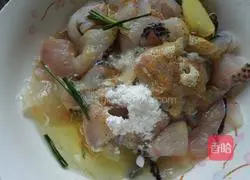 Illustration of how to make pickled fish 1