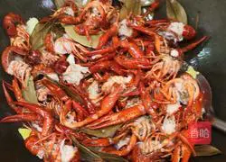 Illustration of Spicy Beer Lobster Recipe 7