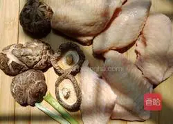 Illustration of how to make steamed chicken wings with mushrooms 2