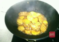 Illustration of how to make potato-roasted chicken wings 11