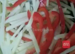 Illustration of how to make vinegar-coated potato shreds 2