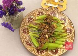 Illustration of how to make steamed mustard greens and mustard gallbladder with pickled pork floss 10