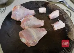 Illustration of how to make pan-fried chicken chop 1