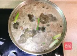 Illustration of how to cook ox tail bone and radish stew 5