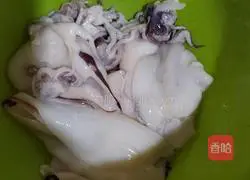 Fried squid with leeks Practice illustration 2