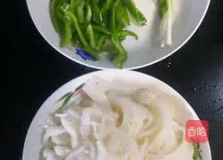 Illustration of how to make tripe with wolfberry 2