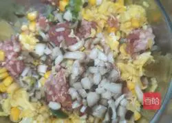 Illustration of how to make Auspicious Ruyi Roll 3