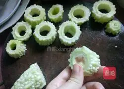 Illustration of how to make bitter melon stuffed with meat 5