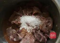 Fragrant and stir-fry Pork liver recipe illustration 3