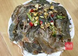 Illustration of how to make steamed prawns with enoki mushrooms and vermicelli 8